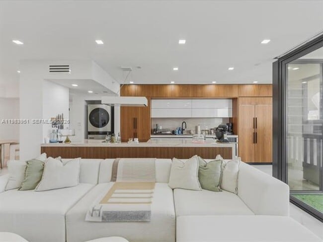 Photo - 3000 Island Blvd Unit 3000 Island Blvd # 1501