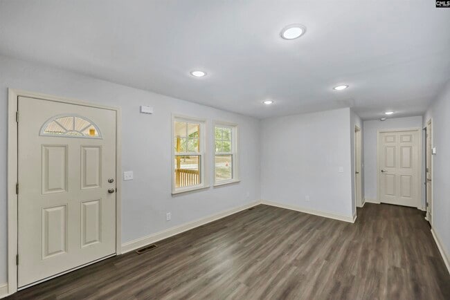 152 Robin Rd