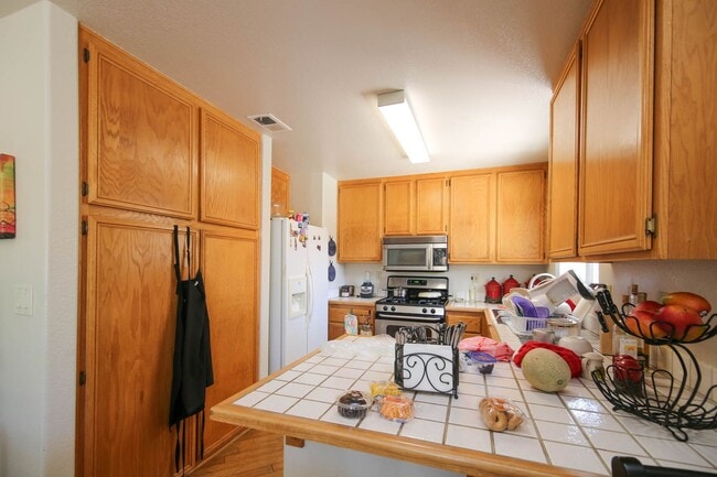 Photo - Santa Fe Hills Detached Home