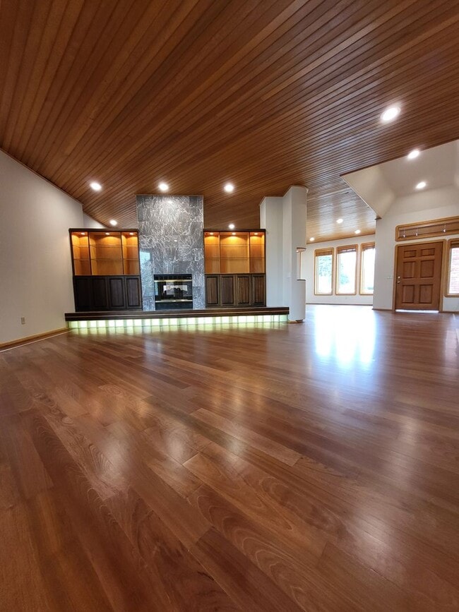 Photo - 604 Shadow Grove Ct