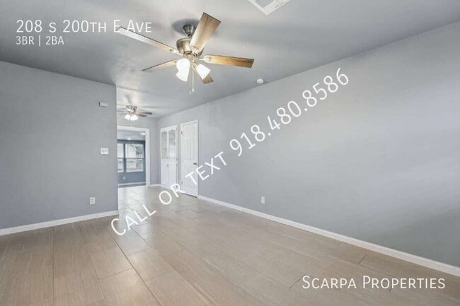 Photo - 208 S 200th E Ave