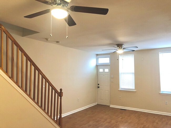 Downstairs 4 - 2331 E Harold St