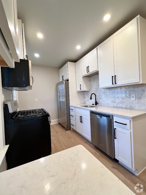 Building Photo - 1309 Donald Ave Rental