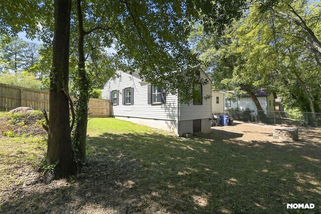 Photo - 163 Wadley St NW
