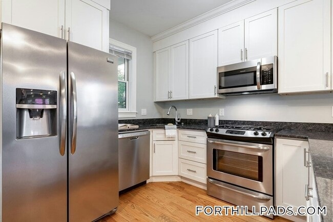 2767 Washington St Unit 2