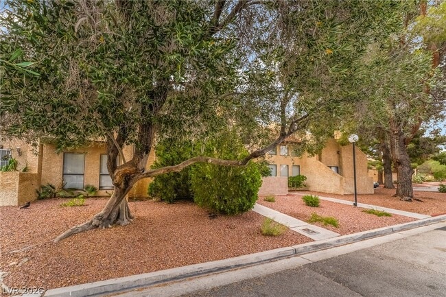 Photo - 3949 S Torrey Pines Dr