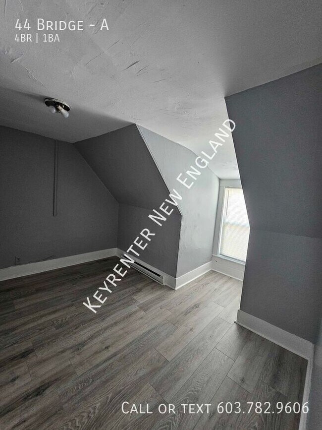 Photo - 4 Bedroom Apartment in Hillsboro Unit A