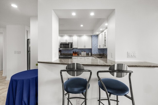 85 E India Row Unit 22F