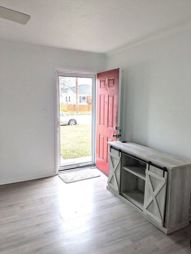 Photo - 7405 Wickham Ave