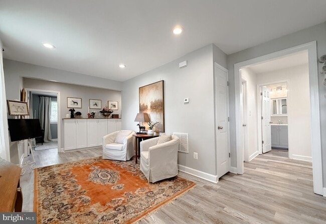 4985 Solomons Island Rd
