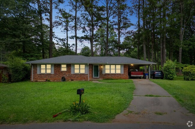 Building Photo - Charming 3BR House in Decatur