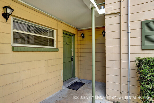 Building Photo - 2775 Herschel St Unit 4 Rental