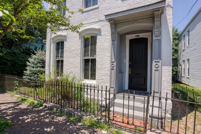 Photo - 1623 Story Ave Casa