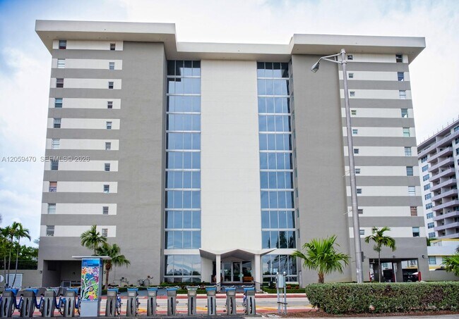 9273 Collins Ave Unit 212