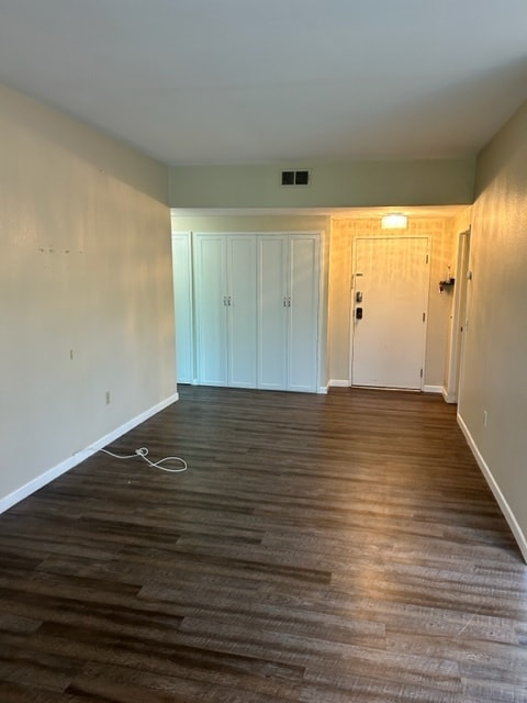 Summer 2023 - 17914 Magnolia Blvd Unit Top Floor 2BR Condo 302