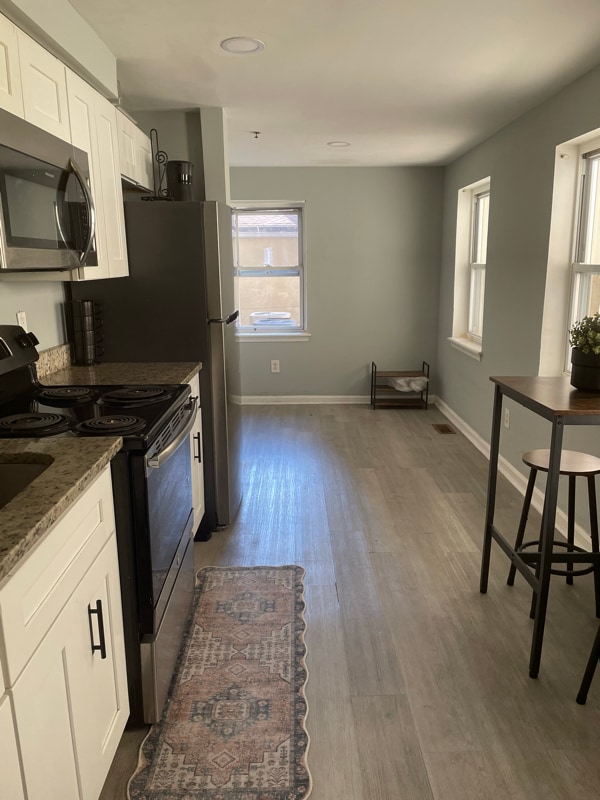 Photo - 1037 W Baltimore St Unit Apt C