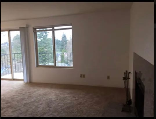 Photo - 9221 Greenwood Ave N