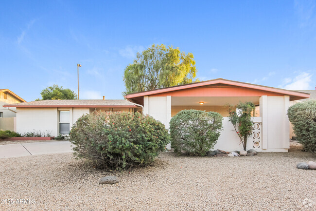 Building Photo - 3509 W Sahuaro Dr Rental