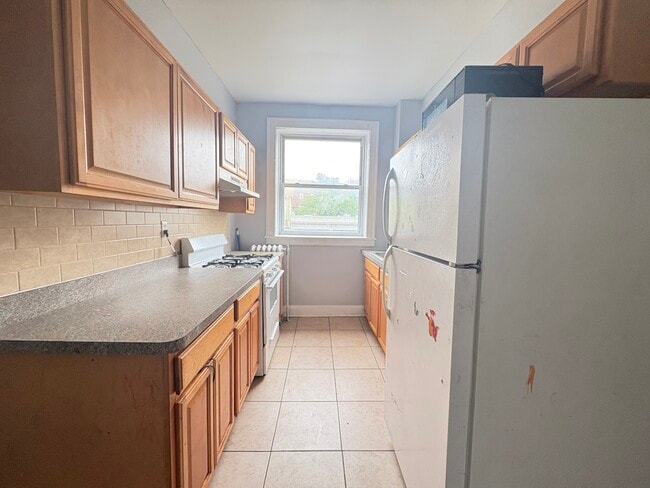 207 S Harrison St 32 - 220 S Harrison St Apartments Unit 32