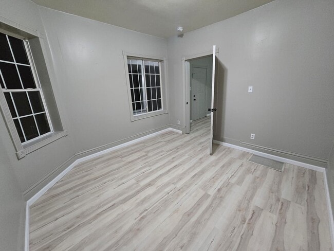 Photo - 1230 Cherry St Unidad Second Floor