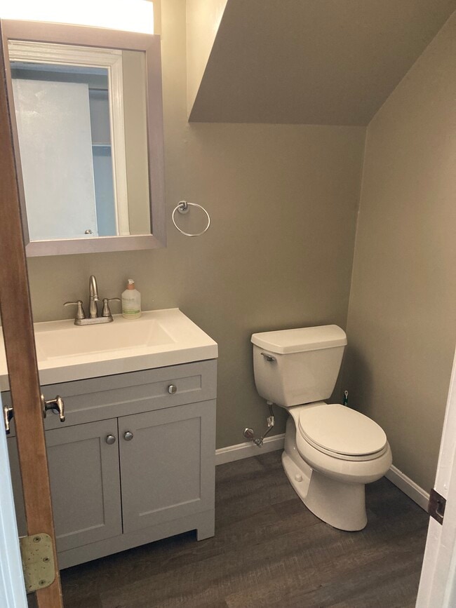 Half bath - 1384 Sanzon Dr