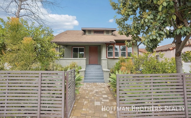 Building Photo - 1411 Mohawk St