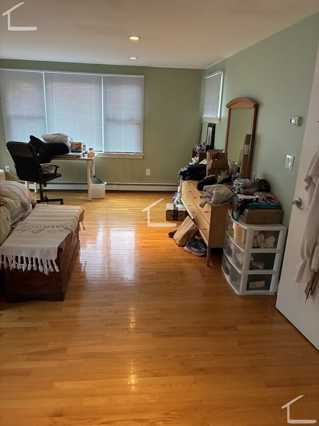 Photo - 71 Fessenden St