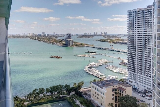 Photo - 1756 N Bayshore Dr Unidad 24O Rental