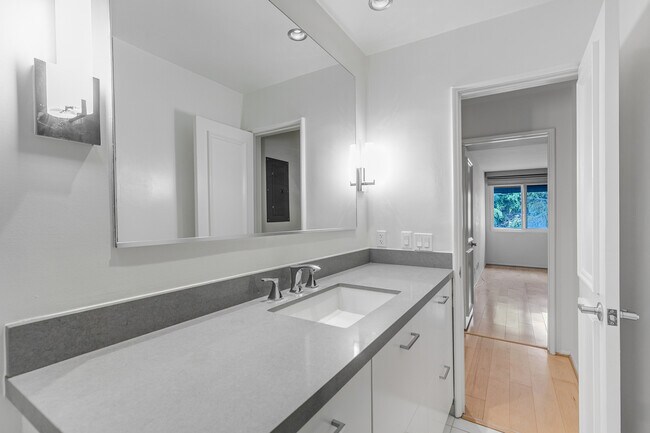 Photo - 8535 N W Knoll Dr Unidad 213