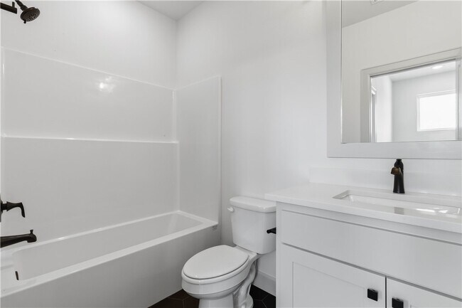 Photo - 1071 Whistler St