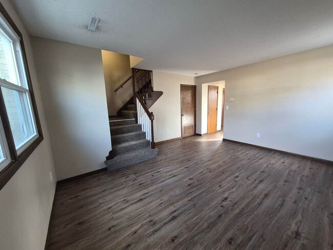 Photo - Pet Friendly 2 bedroom, 1.5 bathroom duplex in cul-de-sac near Pioneer Park!