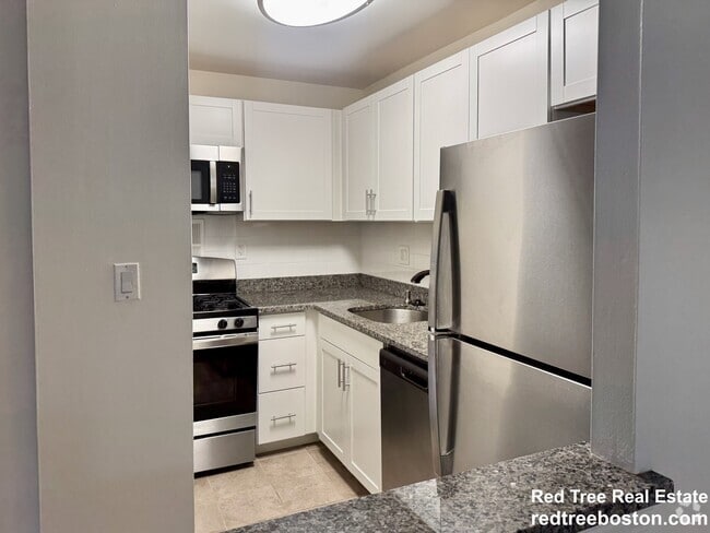 Building Photo - 185 Freeman St Unit 652 Rental