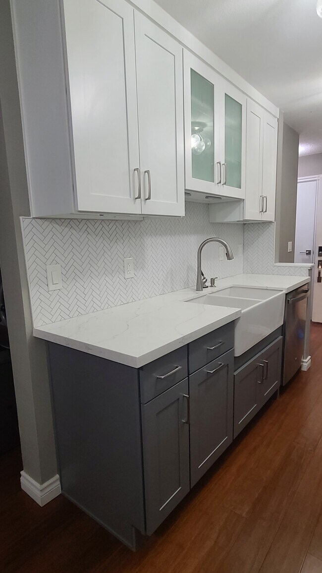 Photo - 17430 Ambaum Blvd S Unit 28