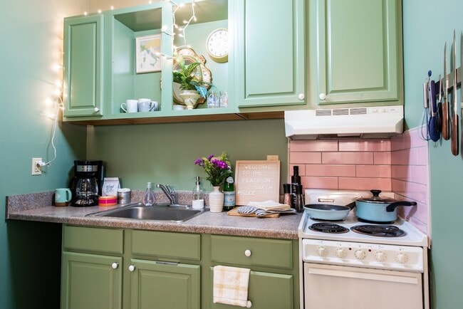 Photo - 1225 S 6th St