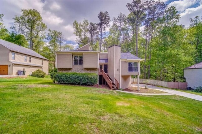 Building Photo - 2218 Woodfern Dr