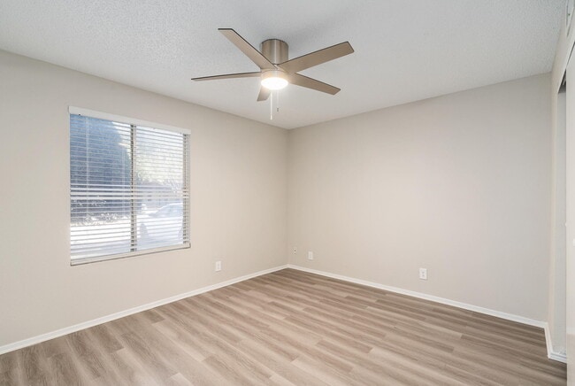 Spur Canyon Apartments