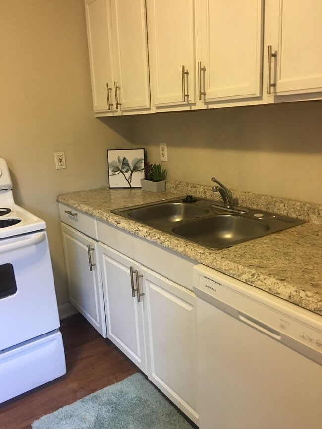 Photo - 3604 Jonquil St Unit B