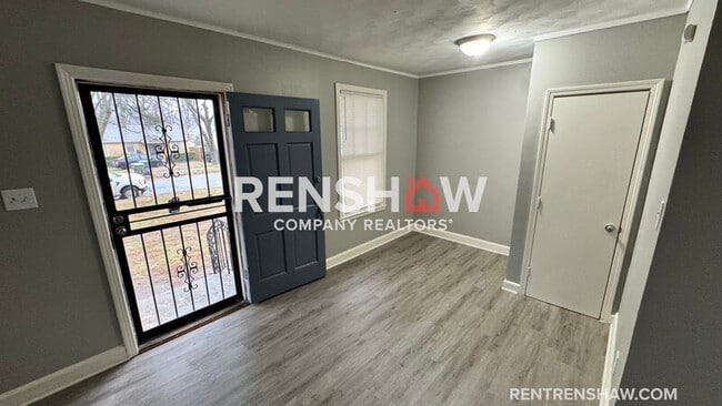 Photo - 1059 Maria St