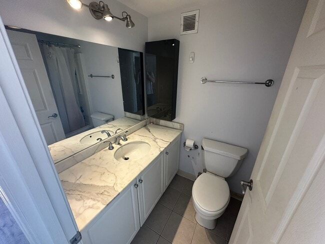 Photo - 8 Museum Way