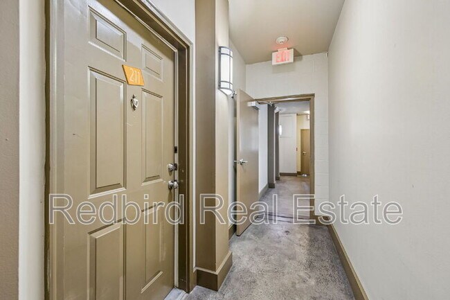 1803 Broadway Unit 211