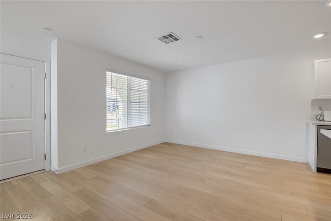 Photo - 951 Jigglypuff Pl