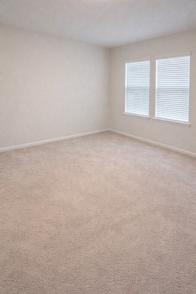 Photo - 20935 Endeavor St