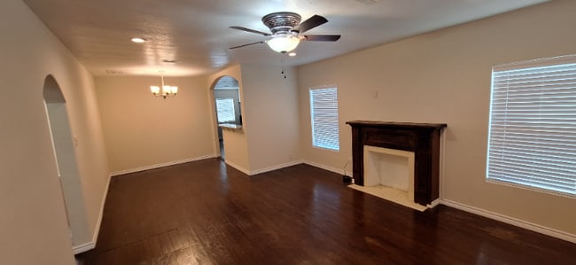 Photo - 7832 Elvera St