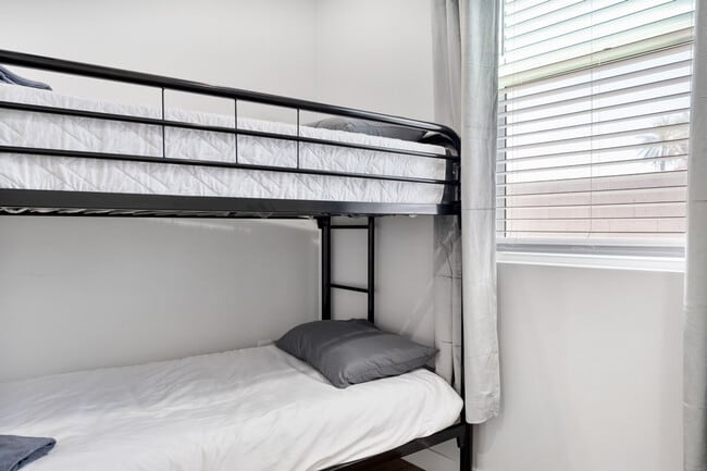 Photo - 3806 E Polk St Unidad SI ID1244297P