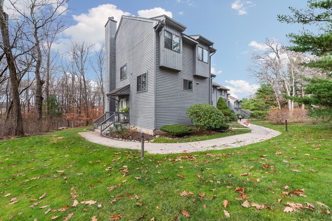 House View - 82 Conestoga Way Townhome