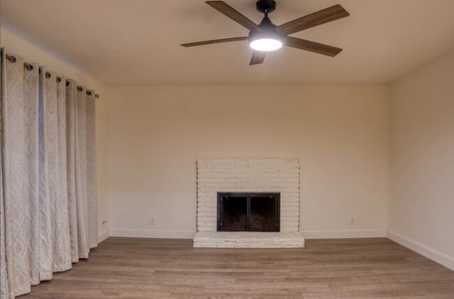 Photo - 1009 E Alexander Ave