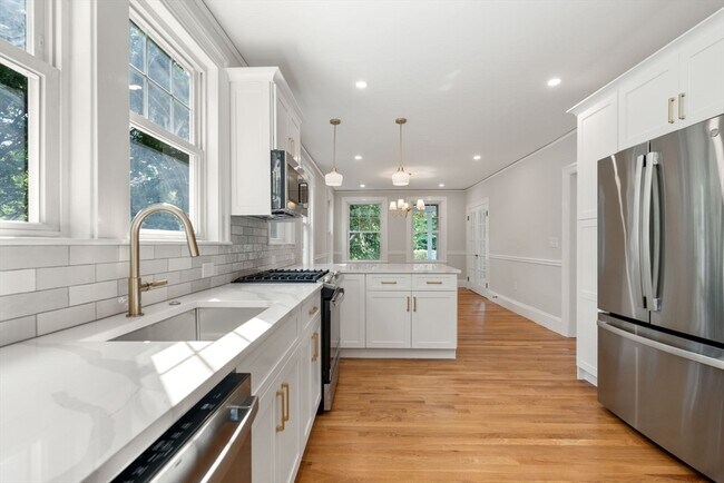 Photo - 1593 Centre St Unidad 1