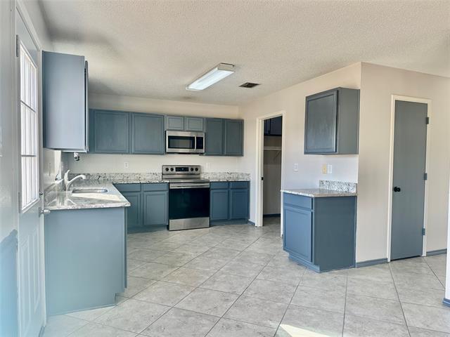 Photo - 600 Claiborn Ln