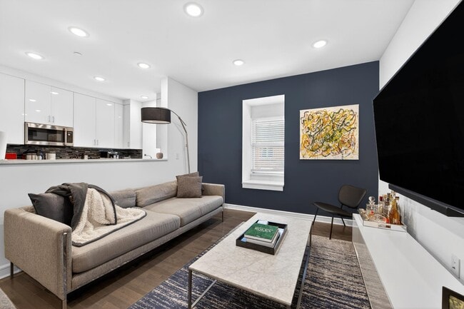 Photo - 974 Summit Ave Unidad 409