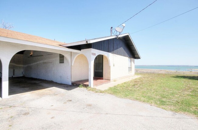 Building Photo - 126 Lake Breeze Dr Rental